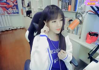 注定你我没有结果~为何还要《飞蛾扑火》~