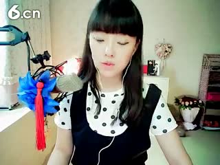 六间房最红主播☆﹀╮龙腾楞头青代理秀唱直播