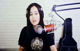 《当你》的眼睛瞇着笑我想对你好~