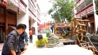 仿石仿木仿树仿古木屋施工现场 学员们的成就感和自豪