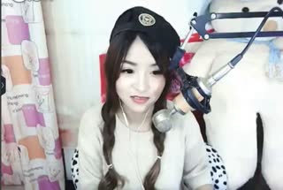 六间房最红主播あい❤林小幂❤说唱视频