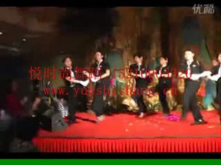 “穷开心”舞蹈串烧 打造最搞笑的年会舞蹈