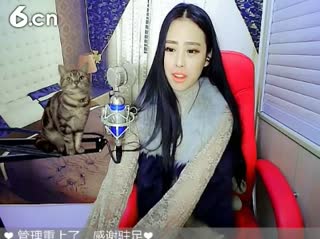 六间房呆萌女主播九儿 开心唱歌秀唱high歌