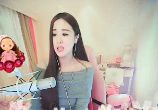 人美歌甜~萌妹子演唱《你的微笑》~