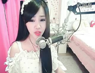 六间房美女主播╰⋛泡沫ღ寒兮⋚╯直播间视频