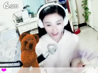 六间房最红主播夏目七说唱视频