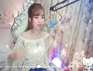 一曲《女人不是妖》~跟着美眉嗨起来
