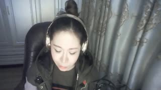 真的舍不得，美女主播黑夜里为你带来《舍不得》