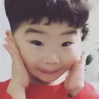 圆脸萌宝宝