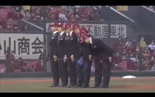 史上最帅气的千手观音开球法