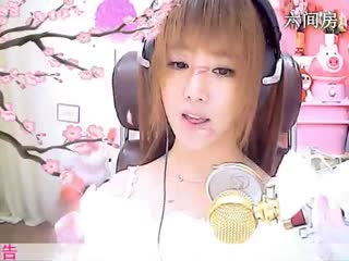 六间房美女主播小鱼儿秀唱视频