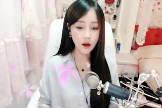 《我的唇吻不到我爱的人》~心里真的很难受~