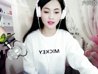 六间房美女主播╭smileっ小虎牙互动直播中