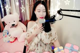 邻家小妹翻唱《爱的甜蜜》~萌萌哒