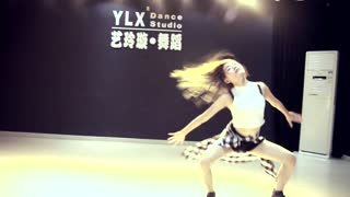 【艺玲璇】美女老师亚亚爵士舞we can‘t stop