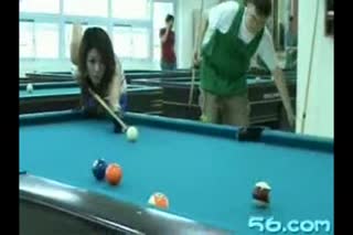 韩国美女车模打台球.mp4