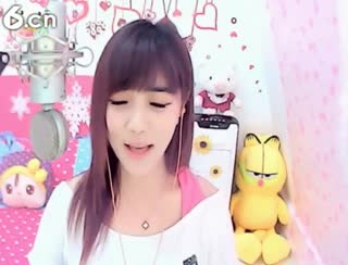六间房美女主播言⊰♥⊱宝贝ゞ深情演唱