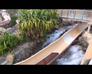 迪拜疯狂河道水上乐园滑道