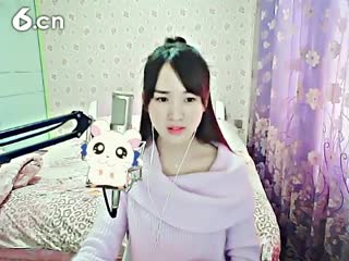 六间房性感主播╰♥小鹿乱撞？互动直播中
