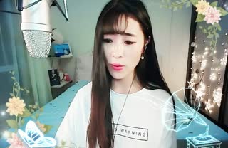 可爱妹子翻唱《前度》~声音很甜~