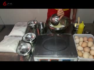 鸡蛋肉汉堡教程视频，蛋肉汉堡面糊教学视频