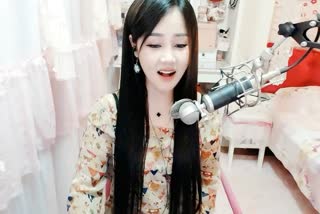 妹子翻唱古风歌曲《笑红尘》~超好听~
