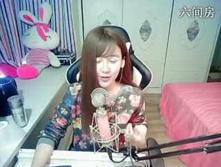六间房性感主播久美。互动直播中