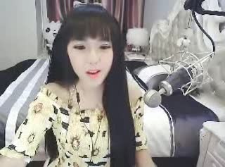 你和她还在《藕断丝连》~不顾我早已泪流满面