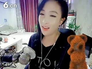 六间房美女主播(、︶ㄣ南君代理互动直播中
