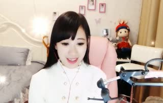 很赞！美女深情唱《时间煮雨》