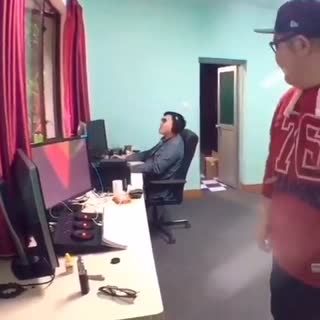 秒死跑调狗