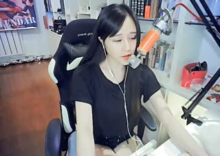 《你的背包》背到现在还没烂~却成为我身体另一半~